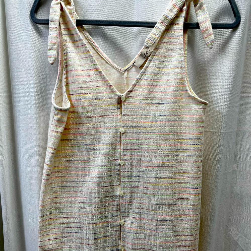Very cute Loft dress—- only been worn once!